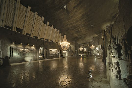 Wieliczka Salt Mine guided tour from Krakow with transfer by bus
